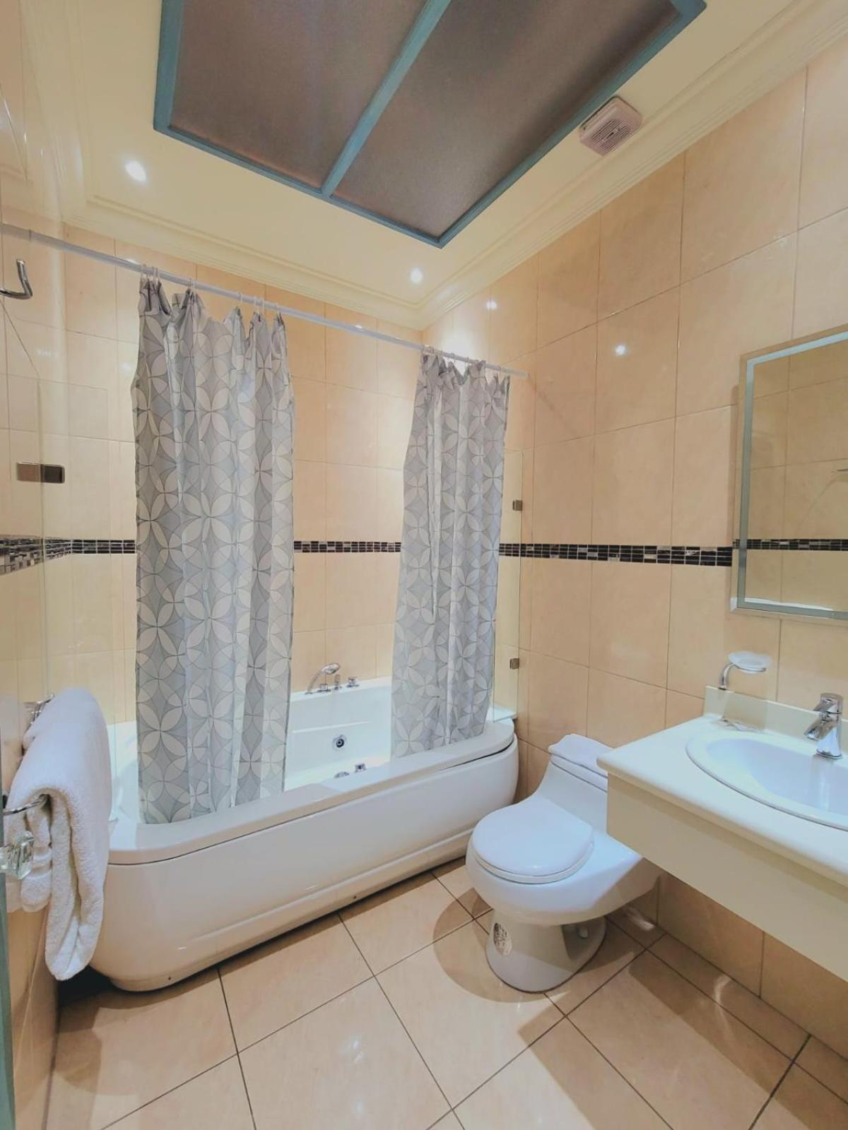 Hotel Ines Maria Куенка Екстериор снимка