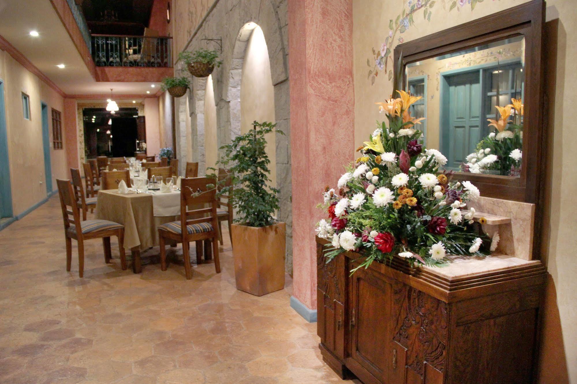 Hotel Ines Maria Куенка Екстериор снимка